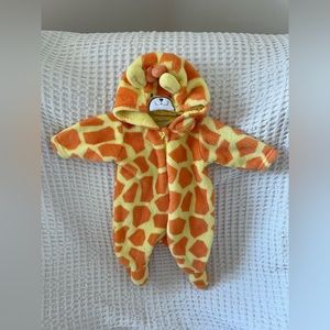 Snugabug Giraffe costume